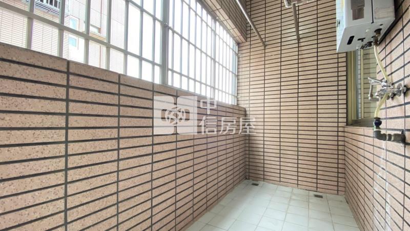 頭家全新整理高樓層視野戶房屋室內格局與周邊環境