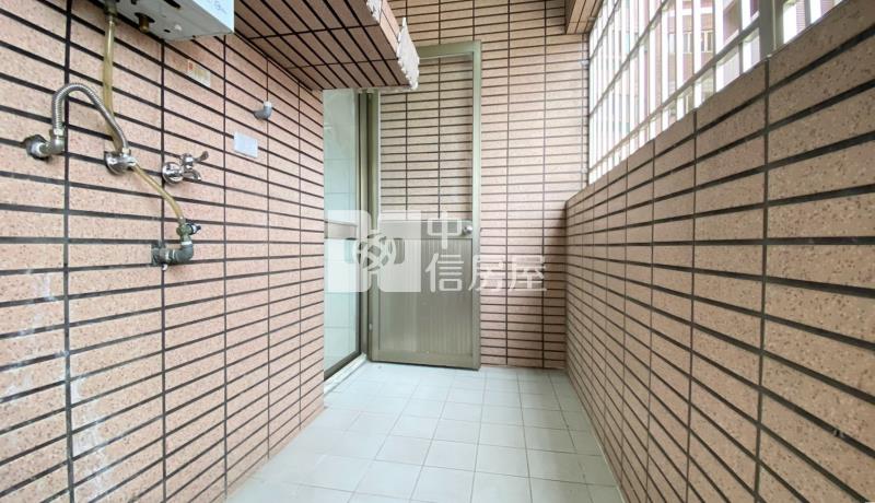 頭家全新整理高樓層視野戶房屋室內格局與周邊環境