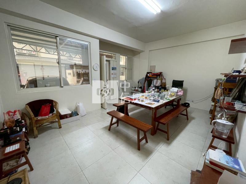 A6-10關山國小旁輕屋齡別墅(專任)房屋室內格局與周邊環境