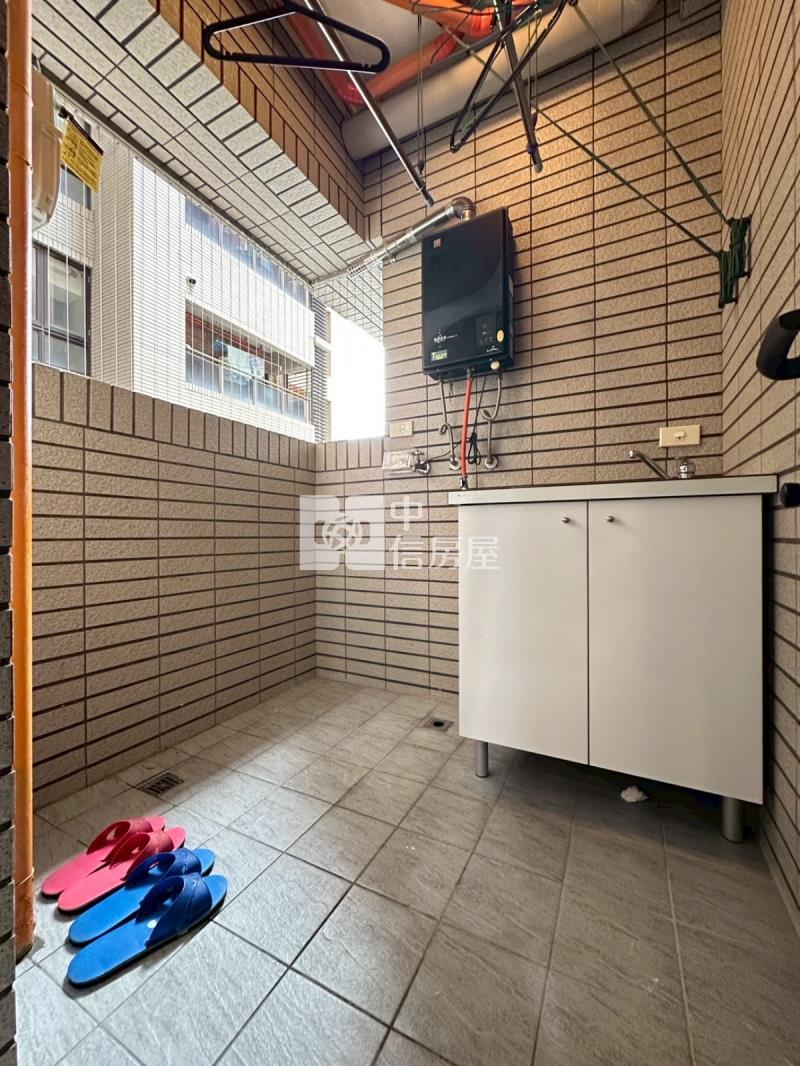 南區綠園道輕屋齡三房平車房屋室內格局與周邊環境