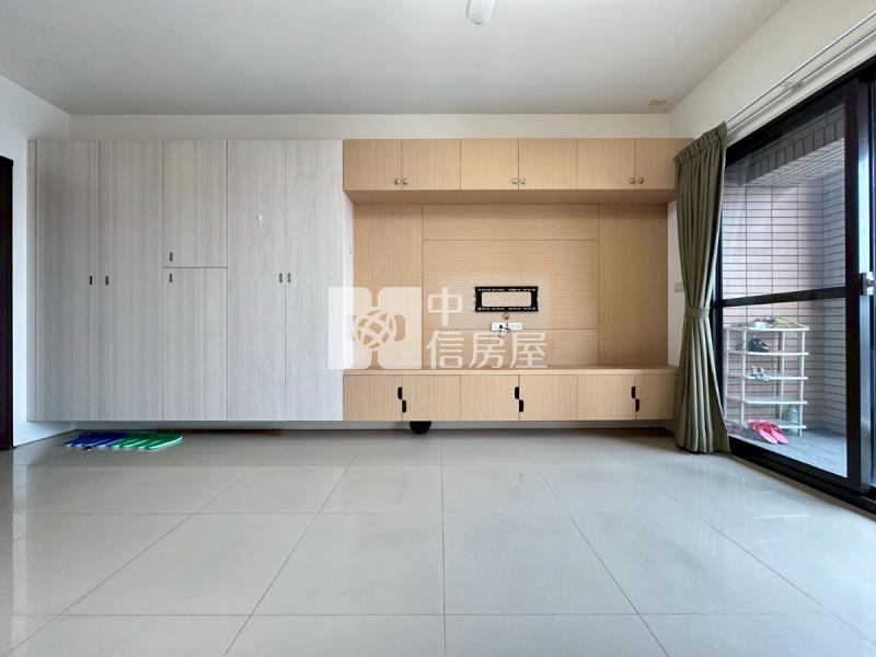 南區綠園道輕屋齡三房平車房屋室內格局與周邊環境