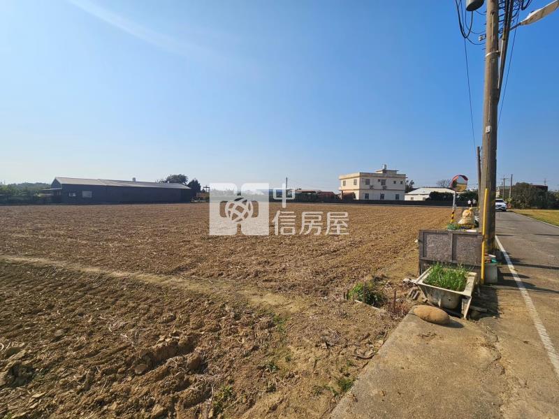 鄰近66快速道路雙面臨路漂亮方正農地房屋室內格局與周邊環境