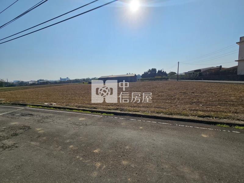 鄰近66快速道路雙面臨路漂亮方正農地房屋室內格局與周邊環境