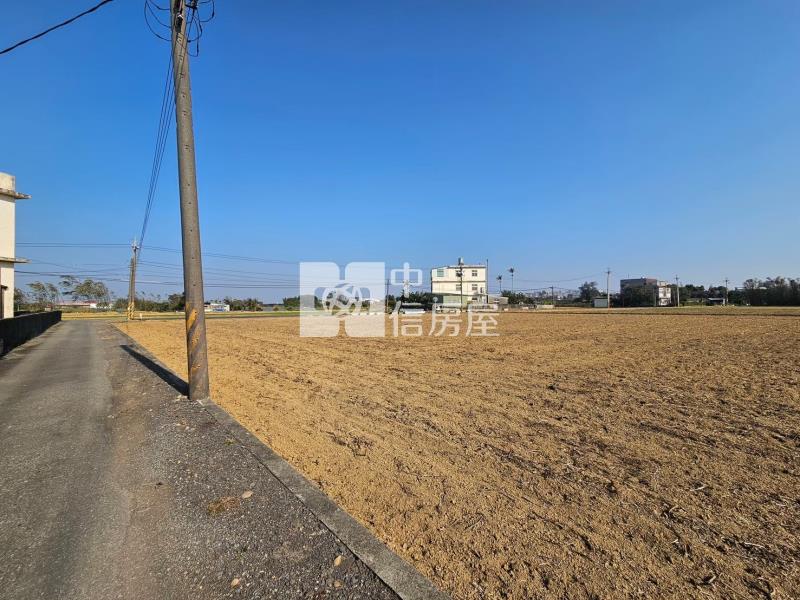 鄰近66快速道路雙面臨路漂亮方正農地房屋室內格局與周邊環境