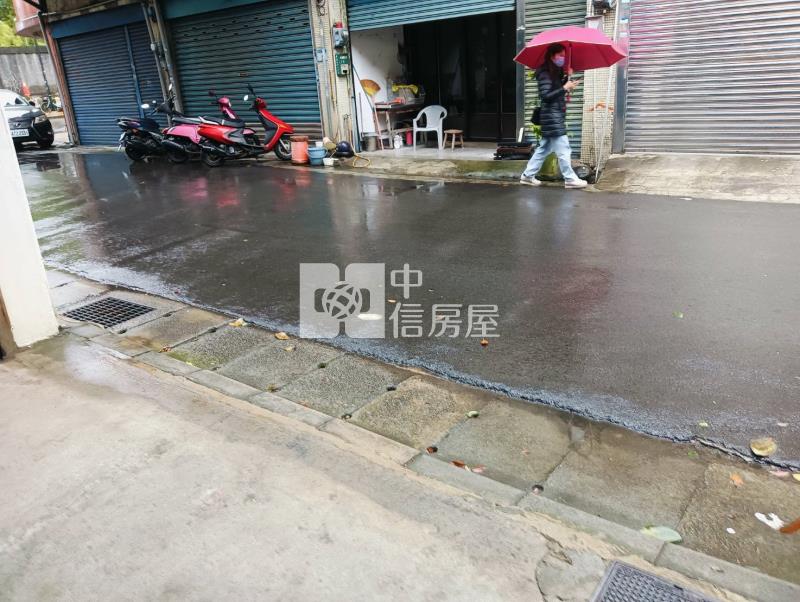工業區旁大透天房屋室內格局與周邊環境