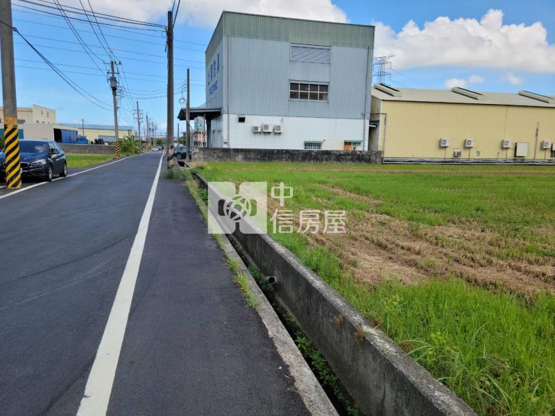 岡山嘉華產業園區農地房屋室內格局與周邊環境