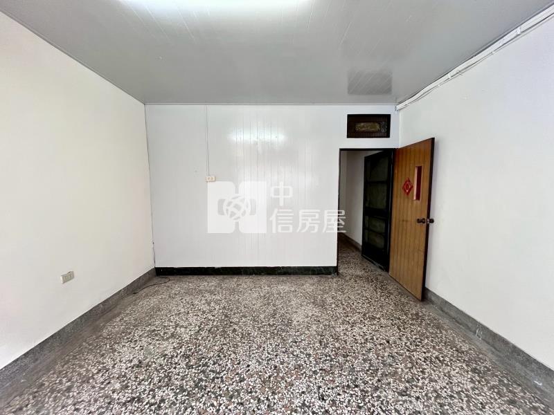 新仁市場臨路低總價透天房屋室內格局與周邊環境