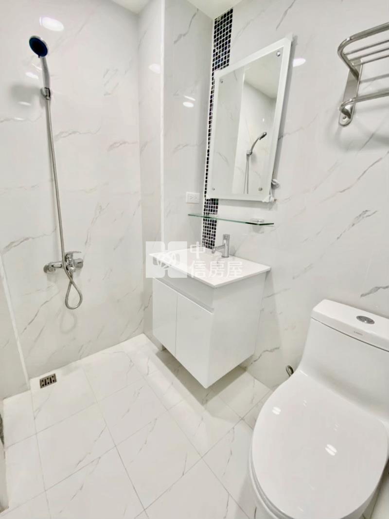 逢甲整棟電梯透套房屋室內格局與周邊環境