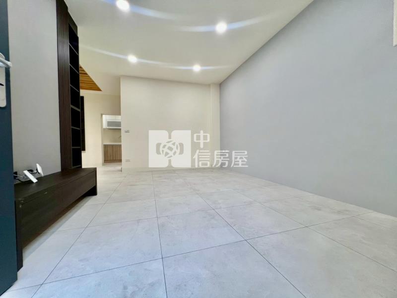 新民路旁大面寬別墅房屋室內格局與周邊環境