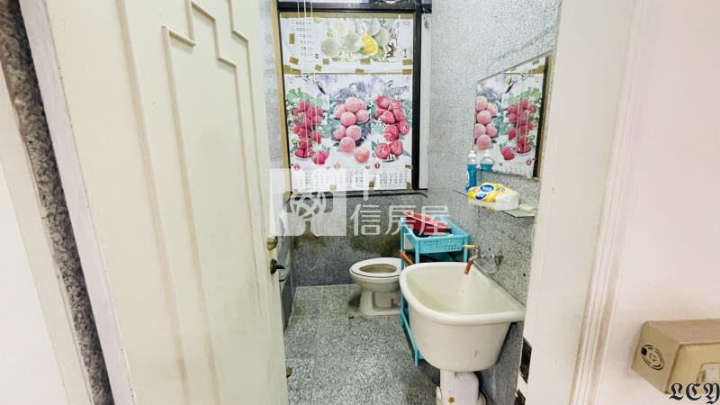 礁溪重劃區12米大面寬鈔集店面房屋室內格局與周邊環境