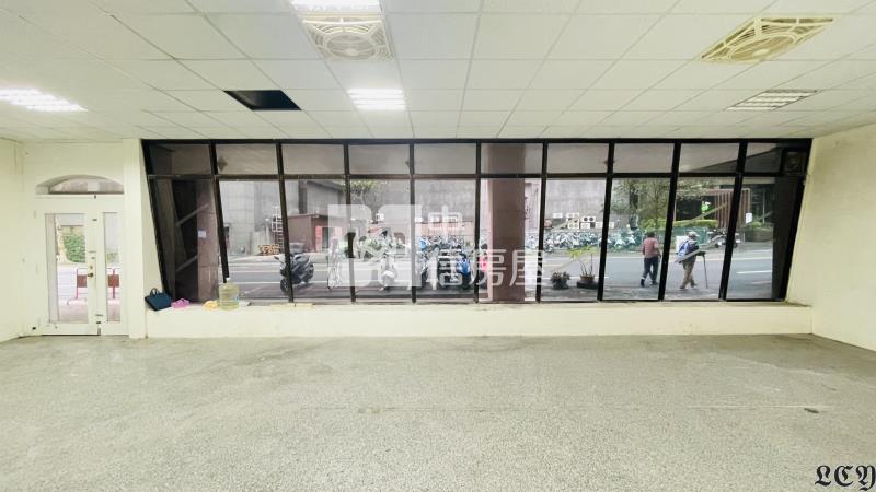 礁溪重劃區12米大面寬鈔集店面房屋室內格局與周邊環境