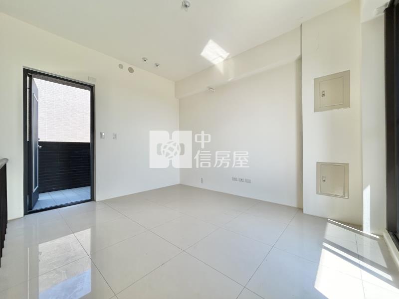 長億五年屋臨路別墅房屋室內格局與周邊環境