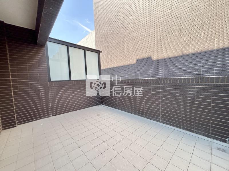 長億五年屋臨路別墅房屋室內格局與周邊環境