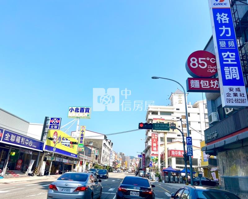 昂峰詠青三房平車視野戶（專任）房屋室內格局與周邊環境