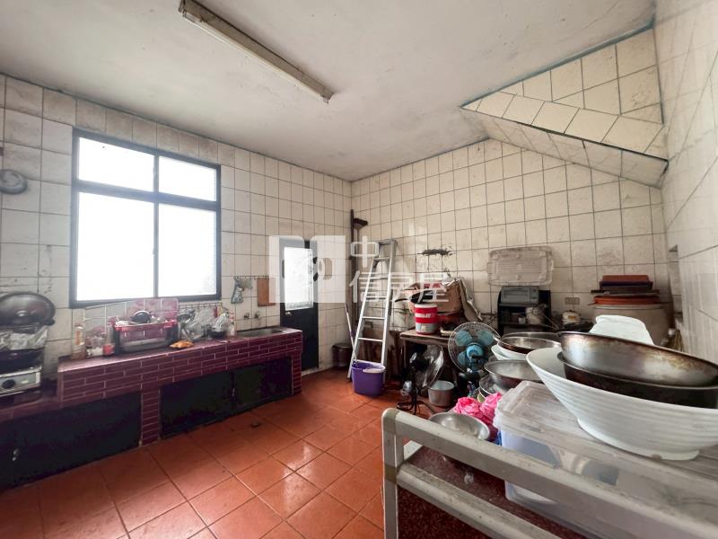 (專)新豐建興路透店(買地送屋)房屋室內格局與周邊環境