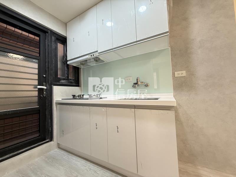 逢甲漢唐盛世精美大二房平車（專任）房屋室內格局與周邊環境