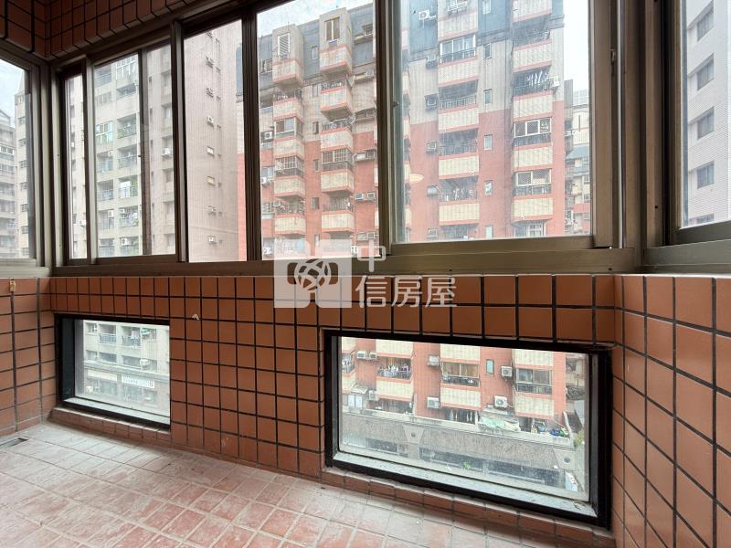 逢甲漢唐盛世精美大二房平車（專任）房屋室內格局與周邊環境