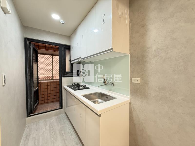 逢甲漢唐盛世精美大二房平車（專任）房屋室內格局與周邊環境