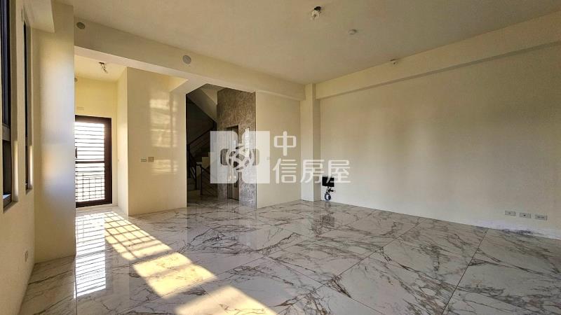 松強國小全新電梯別墅(專)房屋室內格局與周邊環境