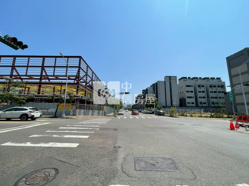 南興公園三角窗建地(專任)房屋室內格局與周邊環境