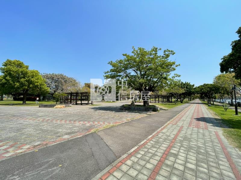 南興公園三角窗建地(專任)房屋室內格局與周邊環境