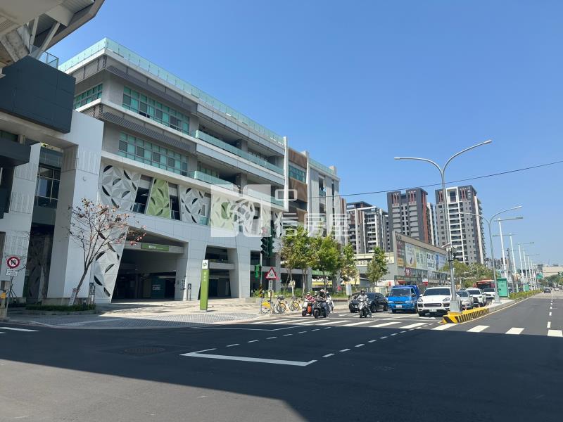 南興公園三角窗建地(專任)房屋室內格局與周邊環境
