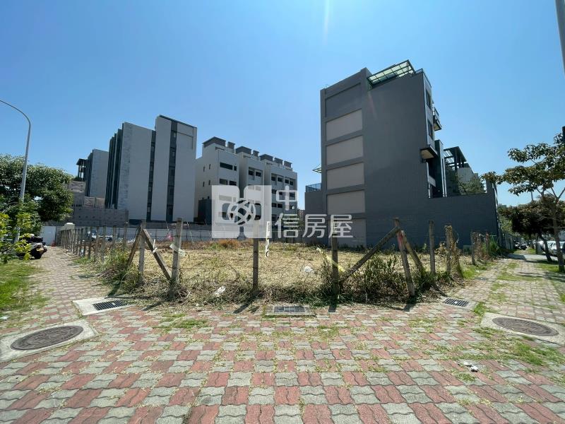 南興公園三角窗建地(專任)房屋室內格局與周邊環境