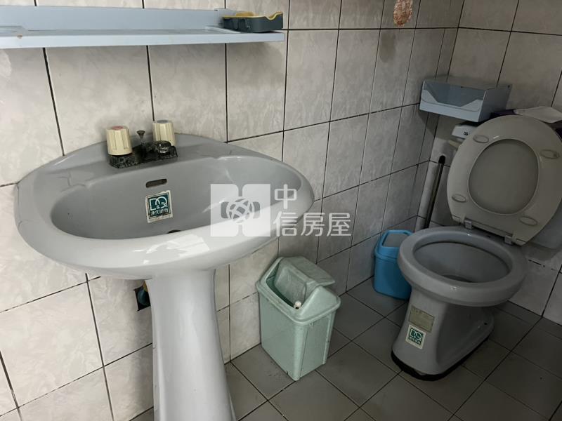 茄萣興達國小前樓店房屋室內格局與周邊環境