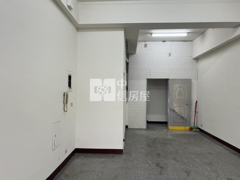 茄萣興達國小前樓店房屋室內格局與周邊環境