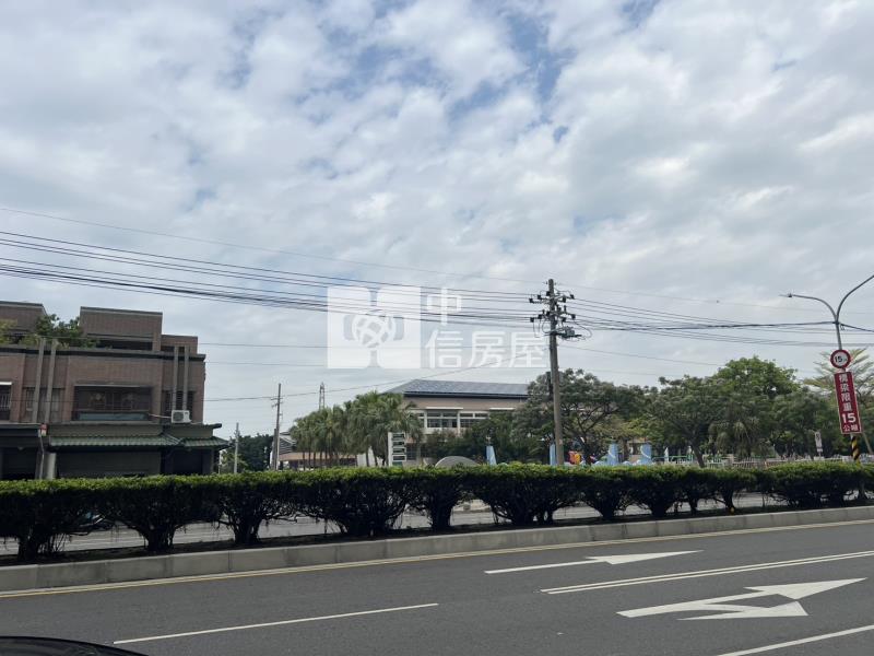 茄萣興達國小前樓店房屋室內格局與周邊環境