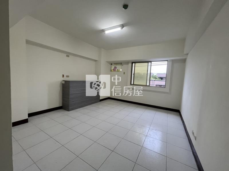 茄萣興達國小前樓店房屋室內格局與周邊環境
