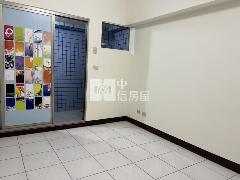 茄萣興達國小前樓店房屋室內格局與周邊環境