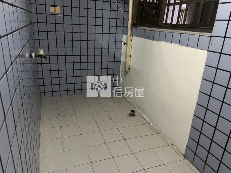 茄萣興達國小前樓店房屋室內格局與周邊環境