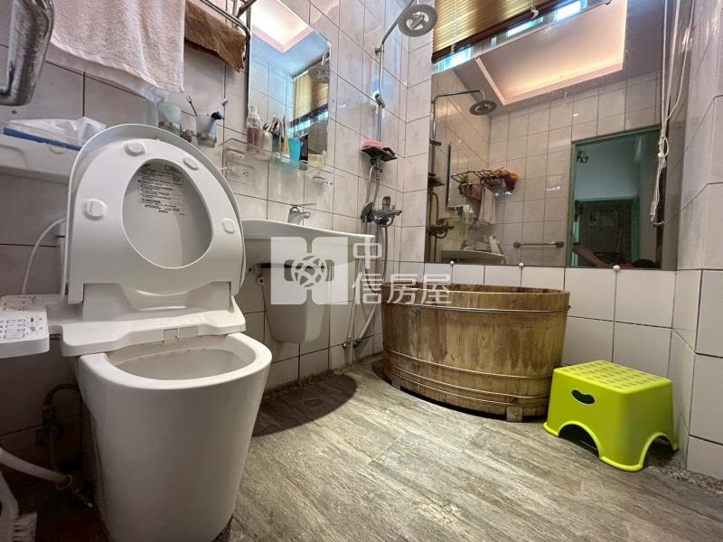 斗六大面寬邊間別墅房屋室內格局與周邊環境