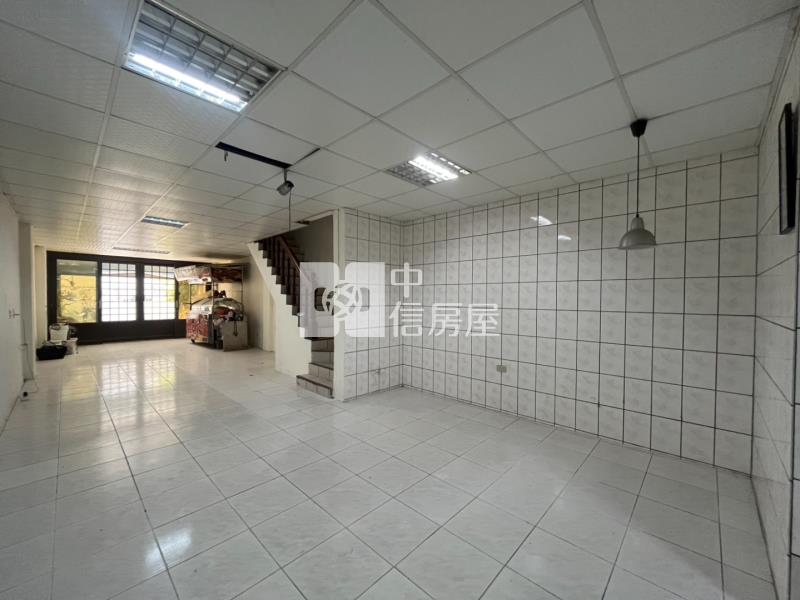 專任 楊梅裕成路大地坪美透天房屋室內格局與周邊環境
