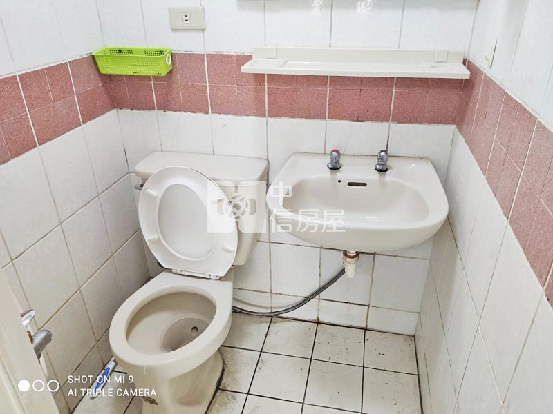 專任!中醫商圈整層4套房房屋室內格局與周邊環境