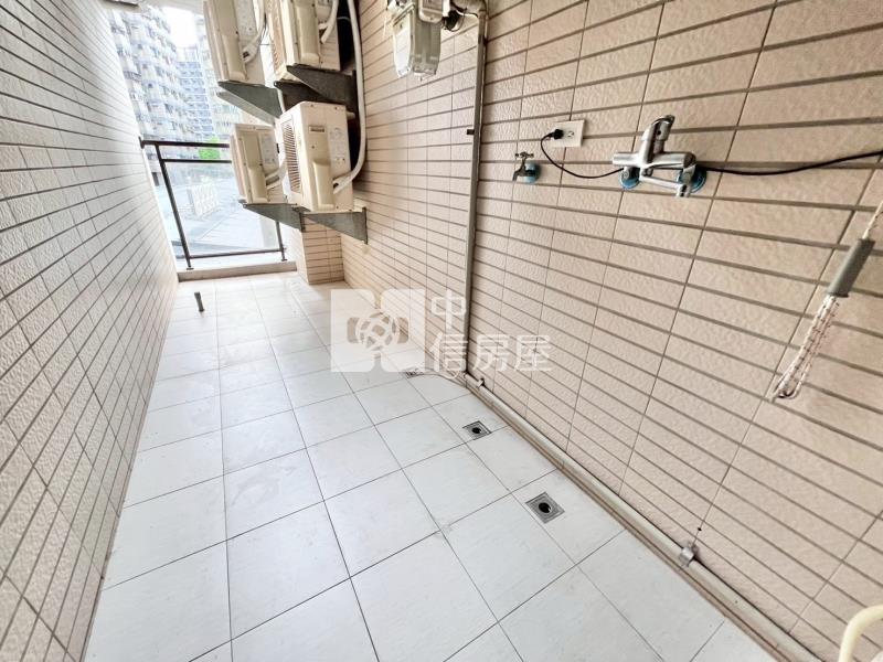 中山醫6年屋大三房+B1平車露台戶房屋室內格局與周邊環境