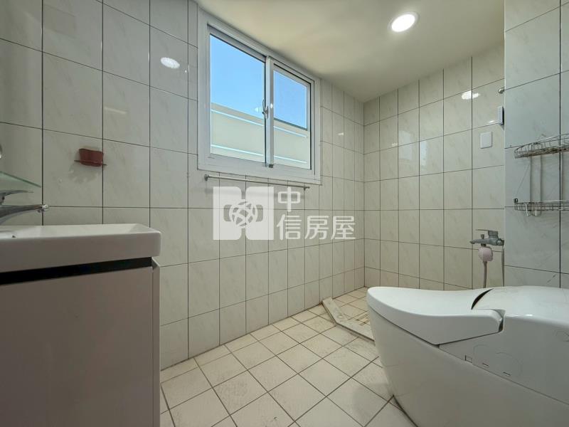 僑平國小景觀雙車美華廈房屋室內格局與周邊環境