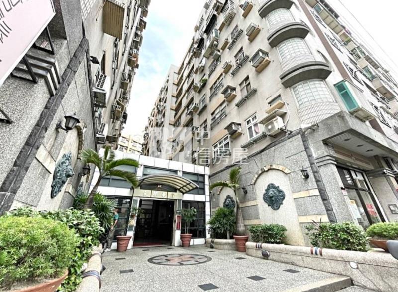 體育園區景觀四房+車位房屋室內格局與周邊環境