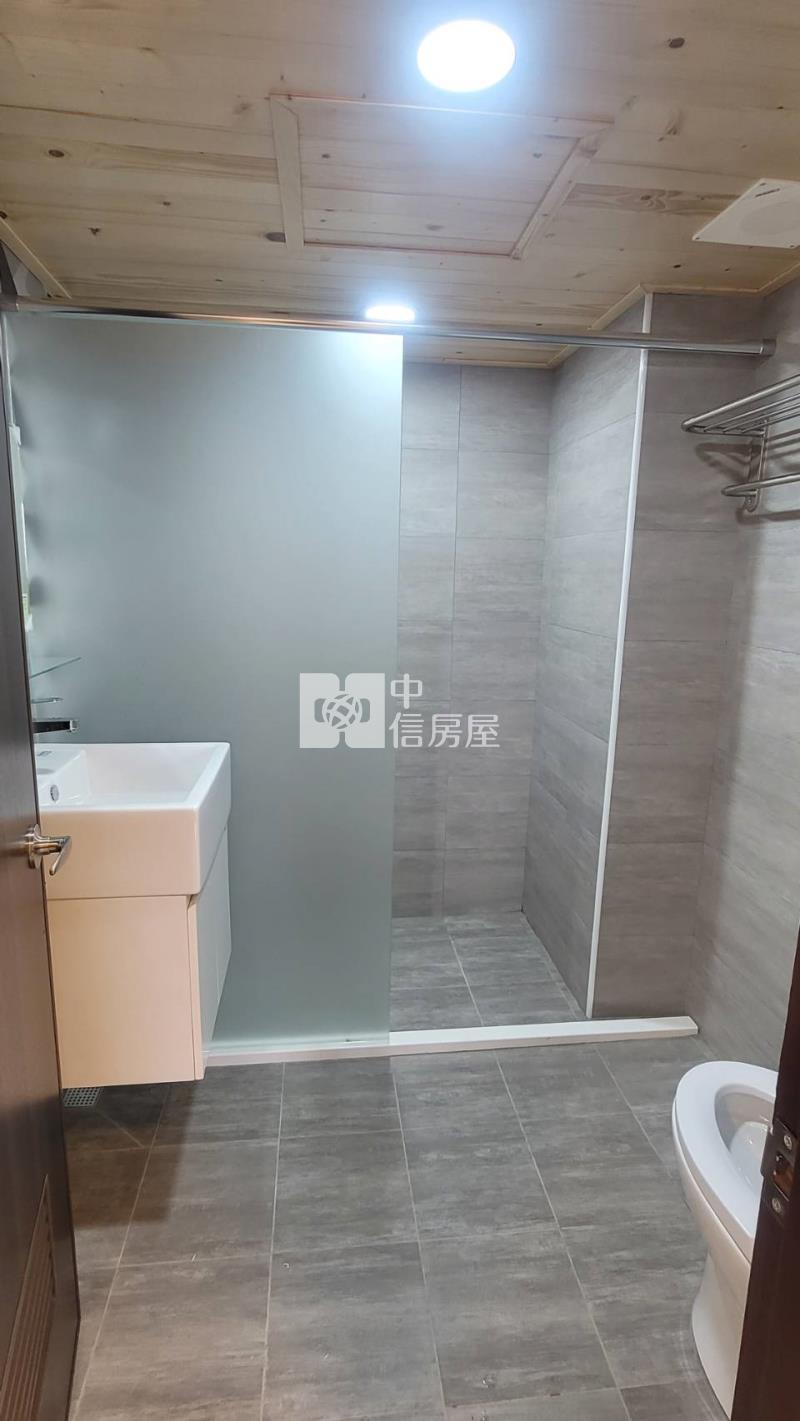 南崁台茂旁全新整理4房車房屋室內格局與周邊環境