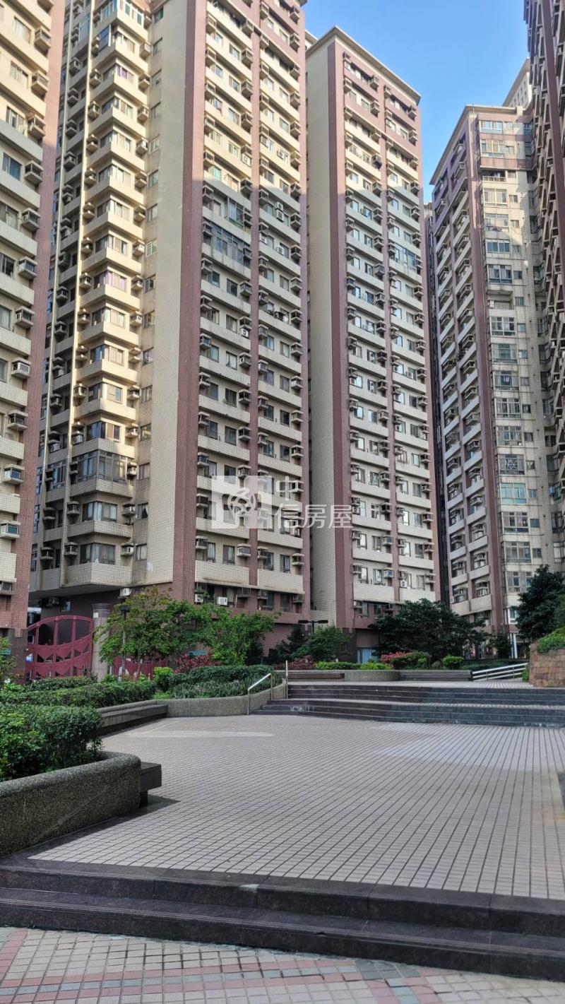 南崁台茂旁全新整理4房車房屋室內格局與周邊環境