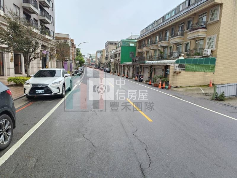 【豐禾】平鎮國中大面寬招財金店面房屋室內格局與周邊環境