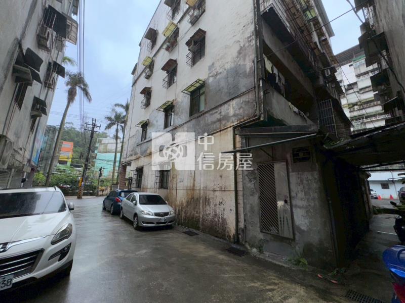 專任★暖暖邊間黃金店面★房屋室內格局與周邊環境