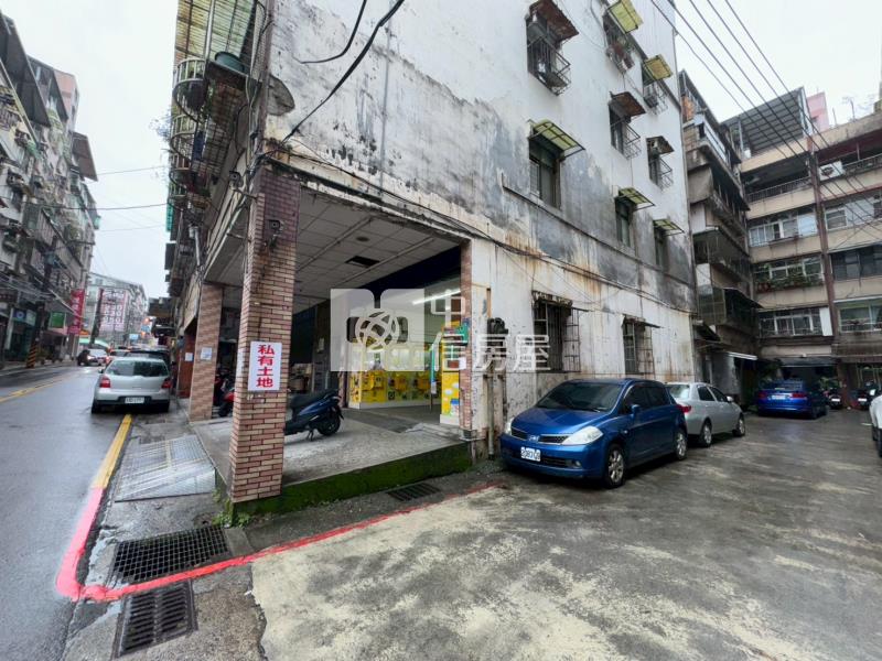 專任★暖暖邊間黃金店面★房屋室內格局與周邊環境