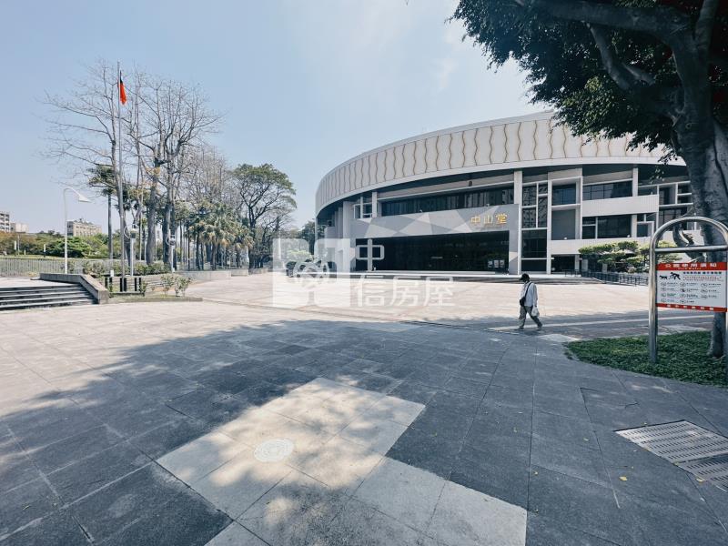 正中清路近百坪商用金透店房屋室內格局與周邊環境