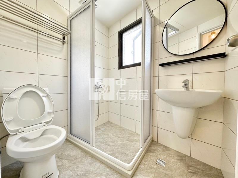 教育大學整棟電梯收租套房房屋室內格局與周邊環境