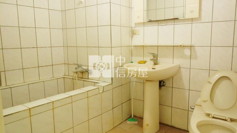 跑馬古道和風溫馨湯屋房屋室內格局與周邊環境