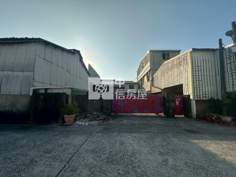 湖內稀有四面臨路方正大坪數建地房屋室內格局與周邊環境