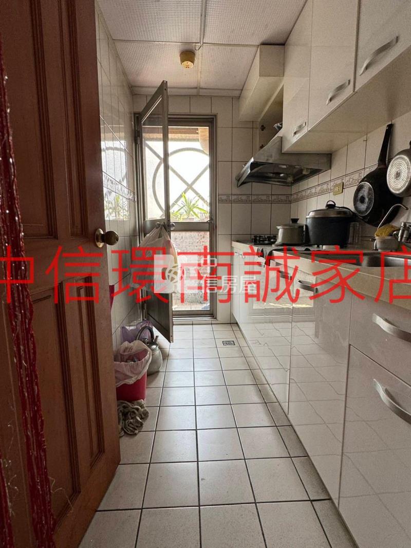 近體育園區元邦華府4房車房屋室內格局與周邊環境