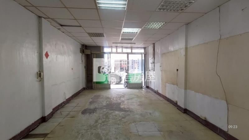 B1-4成功路古早味店面房屋室內格局與周邊環境